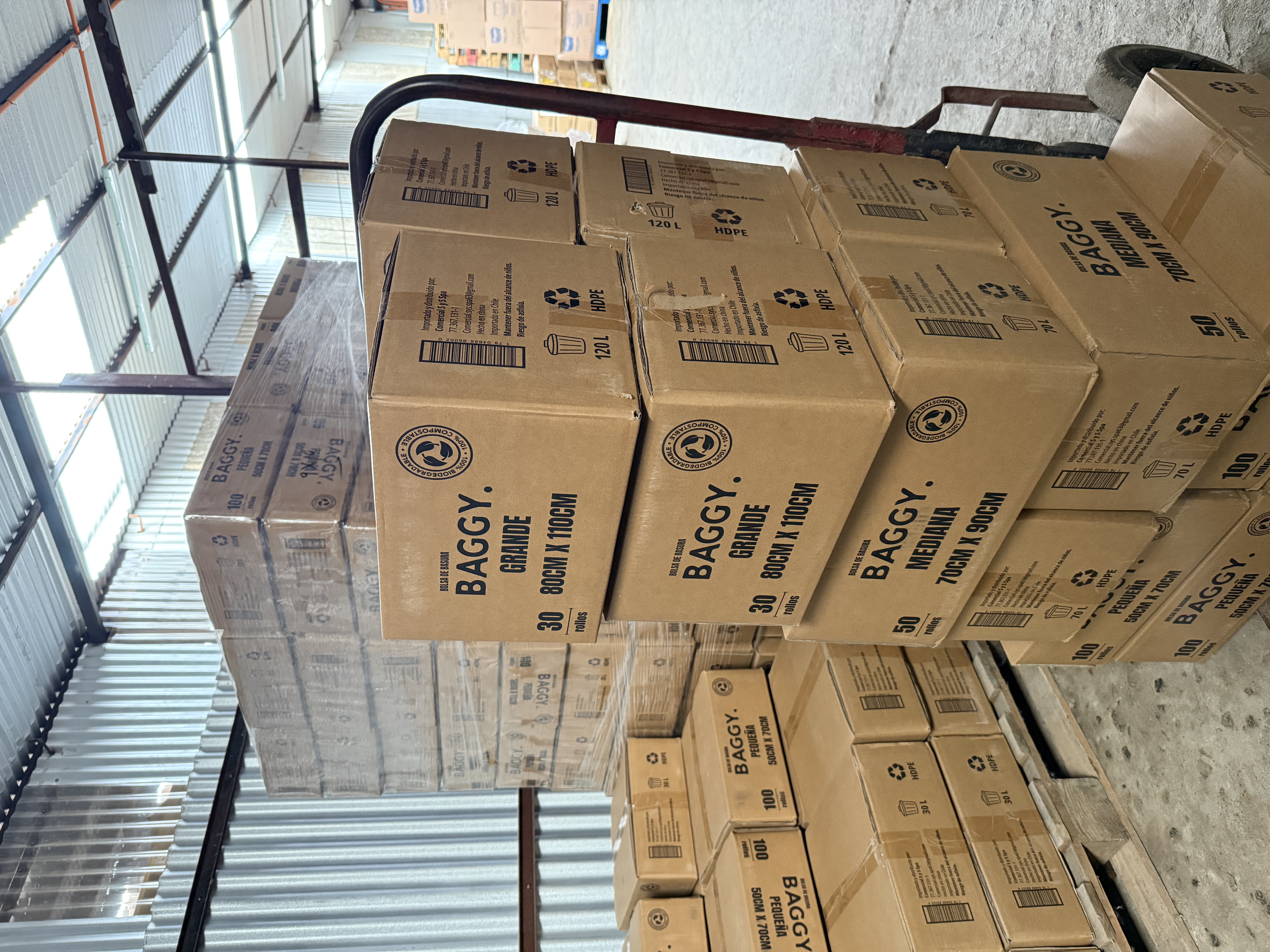 Bodega Baggy — cajas listas para despacho
